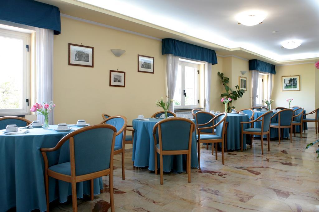 Hotel Iside Pompeji Exteriör bild