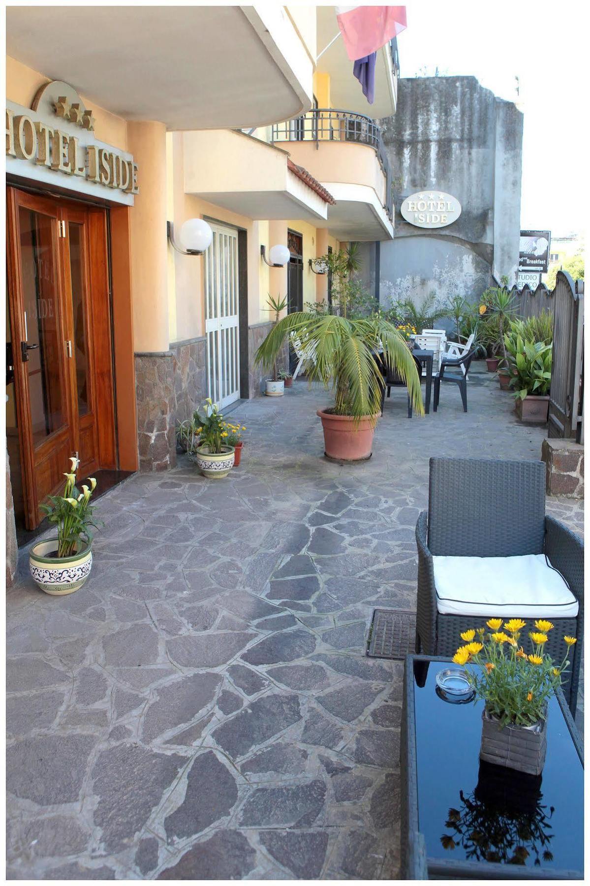Hotel Iside Pompeji Exteriör bild